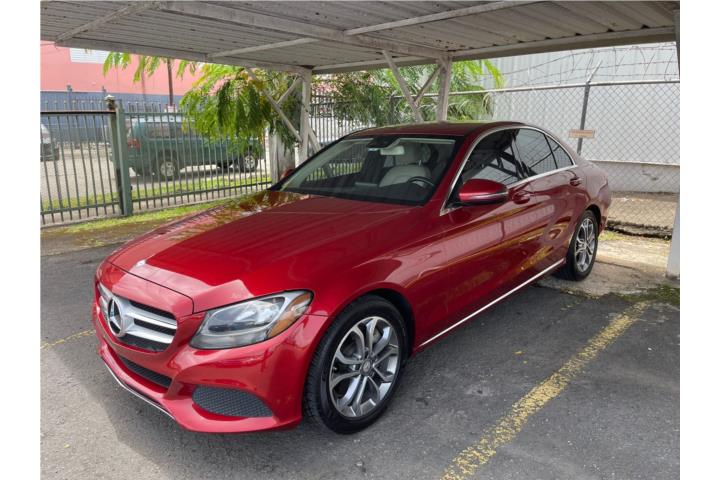2016 Mercedes C300 65000 millas
