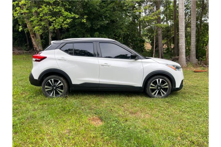 Nissan Kicks SR 2019 LEER
