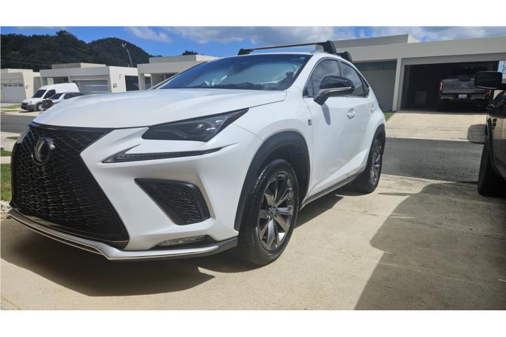 Lexus 2019 NX300  FSport Sunroof