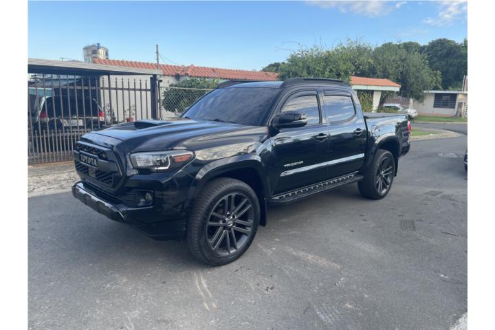 Tacoma SR5 TRD Sport Venta Por Dueño!