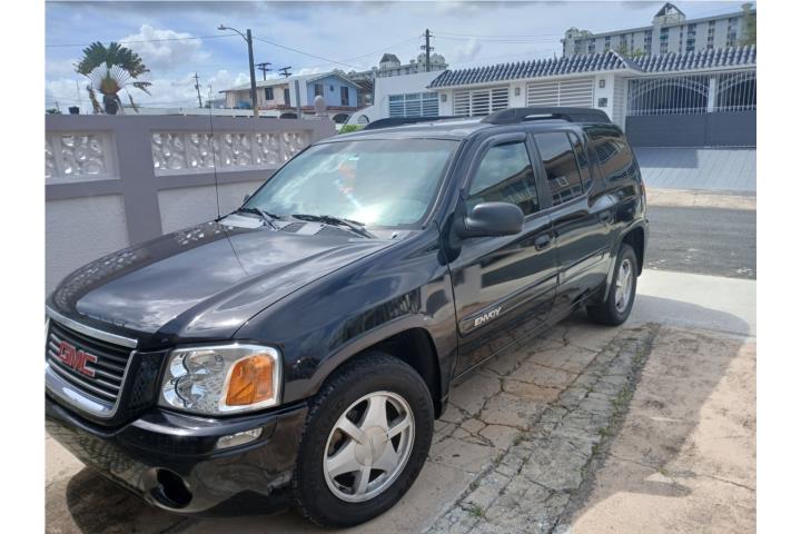 GMC 4pras color negra