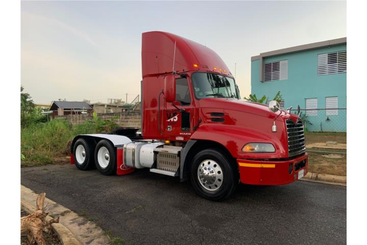 Mack Pinnacle 2013 Standard
