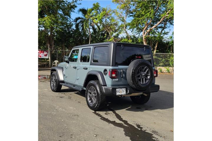 Jeep Wrangler 2024