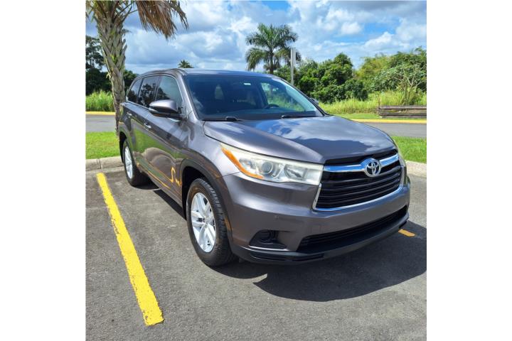 2015 Toyota Highlander LE