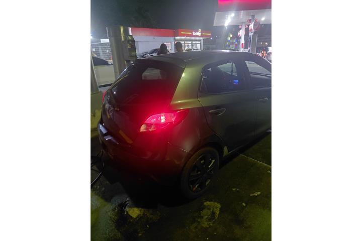 Mazda 2 2012