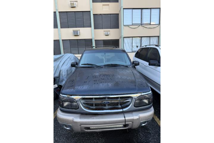 Ford Explorer 2001