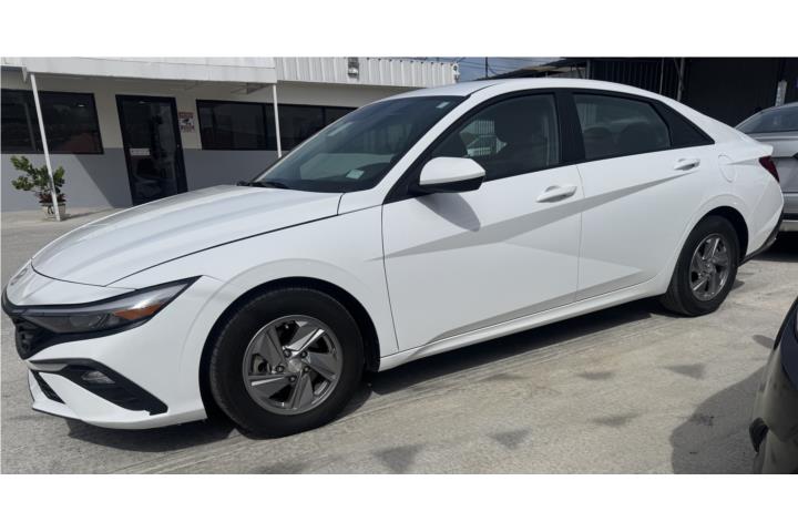 Hyundai Elantra 2024
