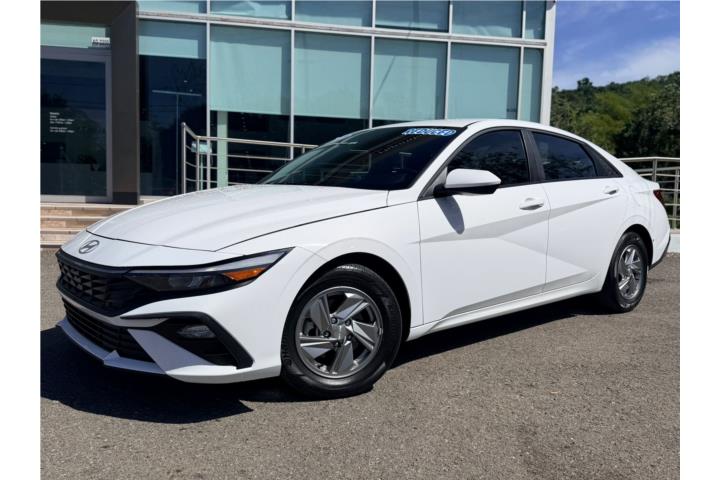 Hyundai Elantra SE 2024