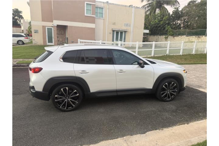 Mazda CX-50 2023 como nueva.