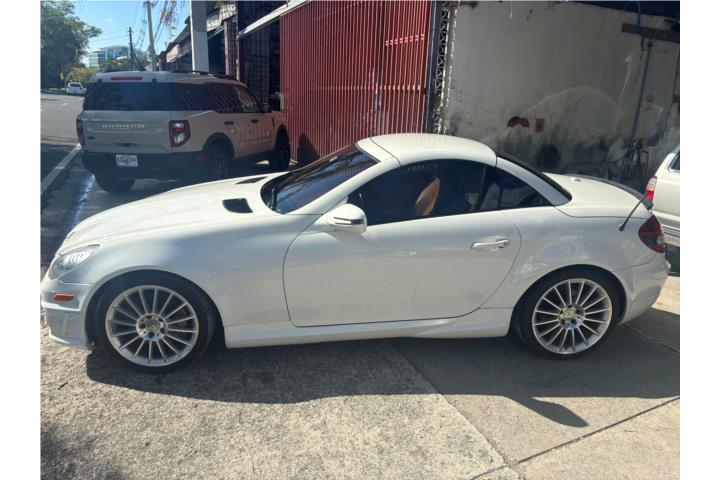 Mercedes Benz SLK300 2011