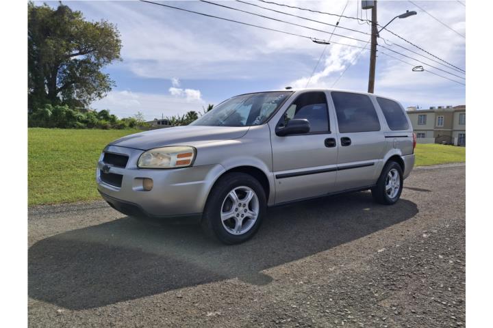 2008 chevrolet uplander 3filas doble unidad d