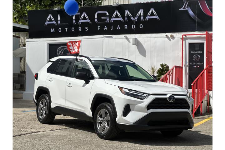 TOYOTA RAV4 LE HYBRID 2023 nueva nueva