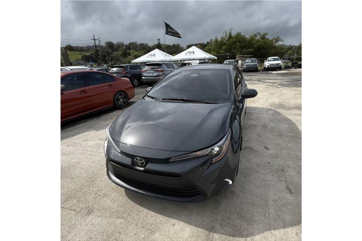 Toyota Corolla 2023 (23,000 millas)