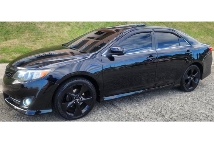 TOYOTA CAMRY SE SUNROOF/MUSICA