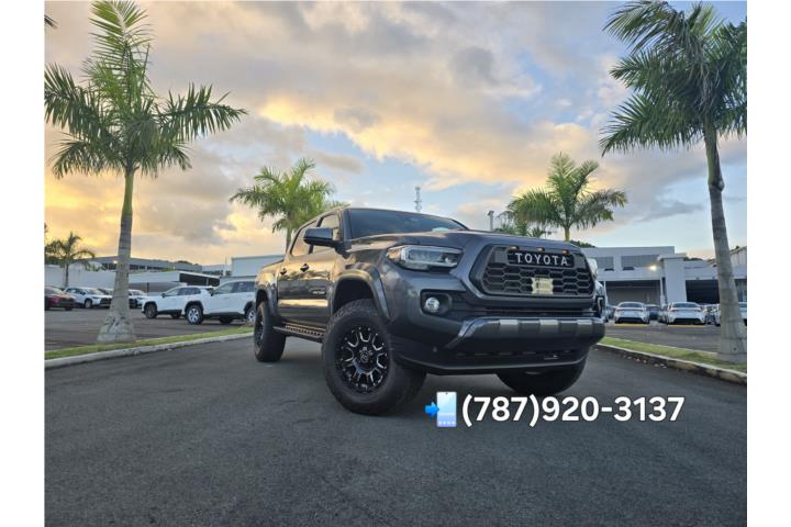 Tacoma TRD SPORT solo 7k millas