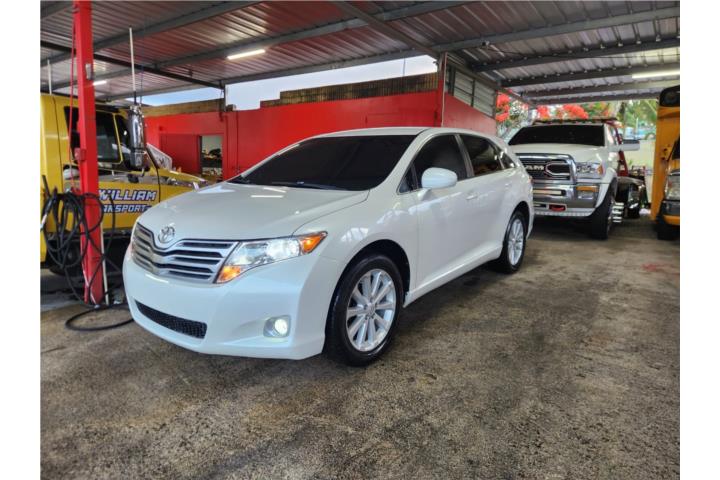 2011 Toyota venza excelentes condiciones