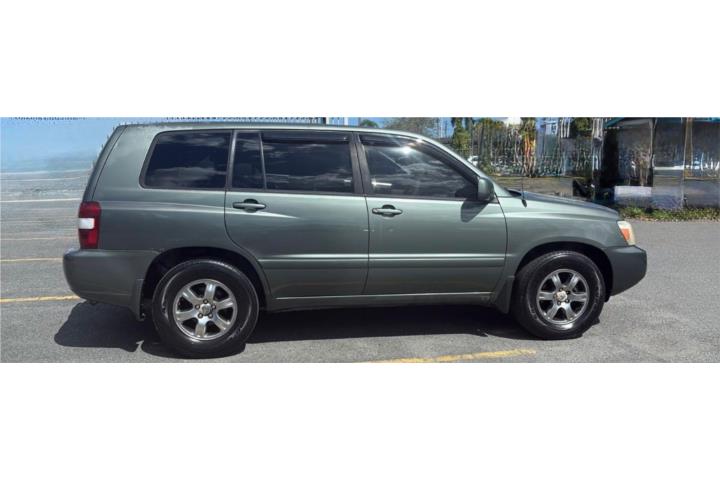 Toyota Highlander 2005, 4 cyl poco millaje