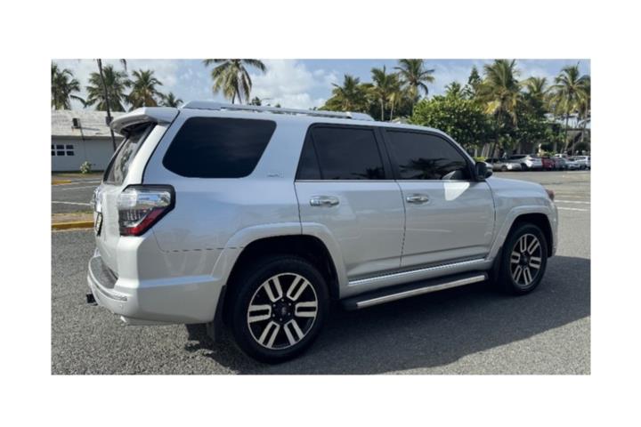 Limited 2014 Toyota 4RUNNER