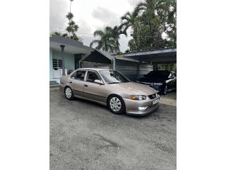 Toyota Puerto Rico Toyota Corolla 2001 99 mil millas tiene aire 