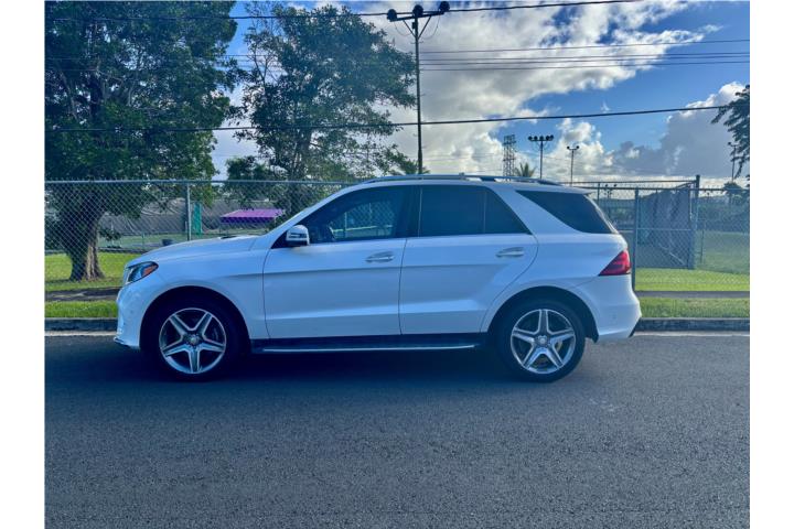 Mercedes Benz GLE 400 4matic 2017 40kmls