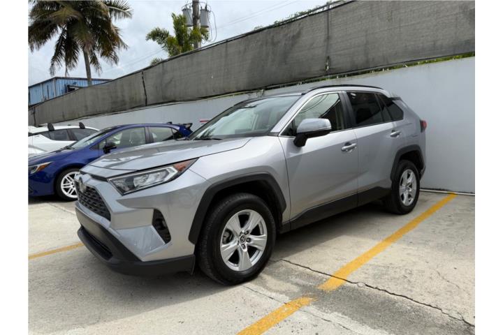 TOYOTA RAV4 XLE