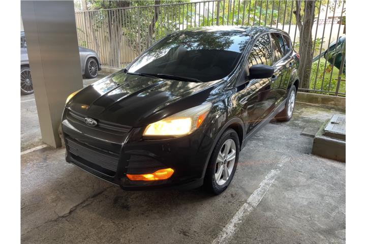 FORD ESCAPE 2015 NEGRA
