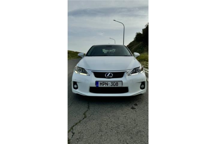 Lexus CT (2013)