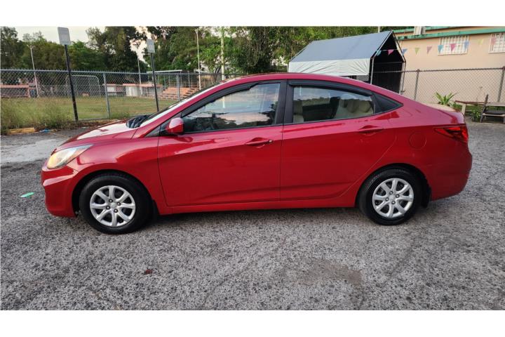 Hyundai accent 2013