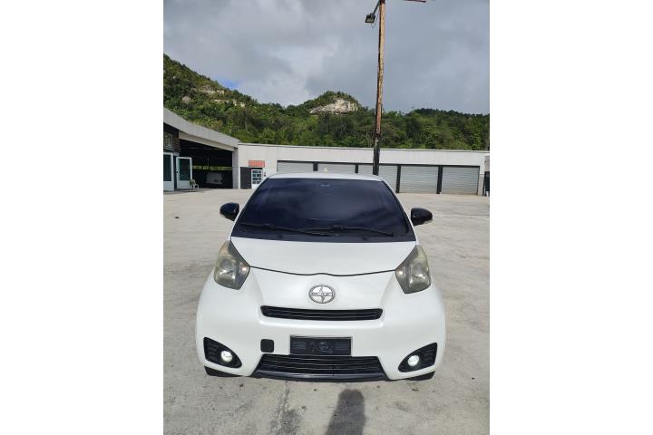 SCION iQ - PERFECTAS CONDICIONES