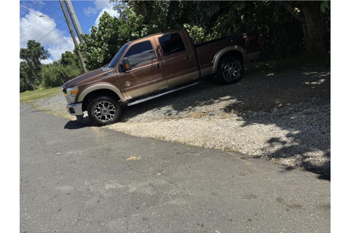 2012 Ford F-250 Lariat 4x4
