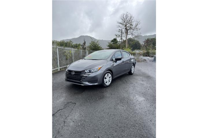 Nissan Versa del 2024
