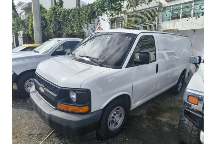 2017 Chevrolet Express 2500