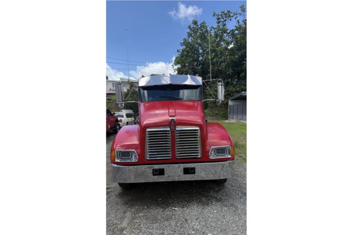 Kenworth T-300 2007 Motor Caterpillar C7 Automático