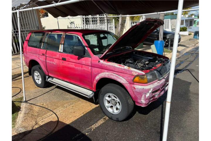 Mitsubishi Nativa del 1998