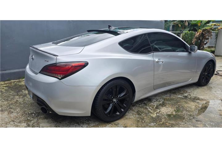 Hyundai Genesis del 2012