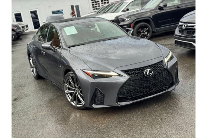 2022 Lexus IS