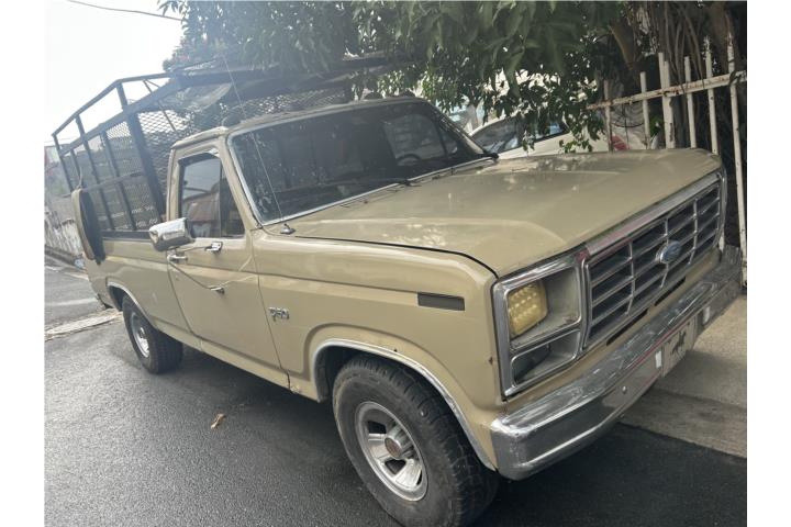Ford F150 1985 V6