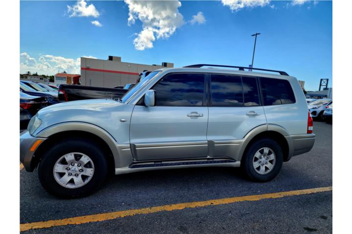 2005 Mitsubishi Montero