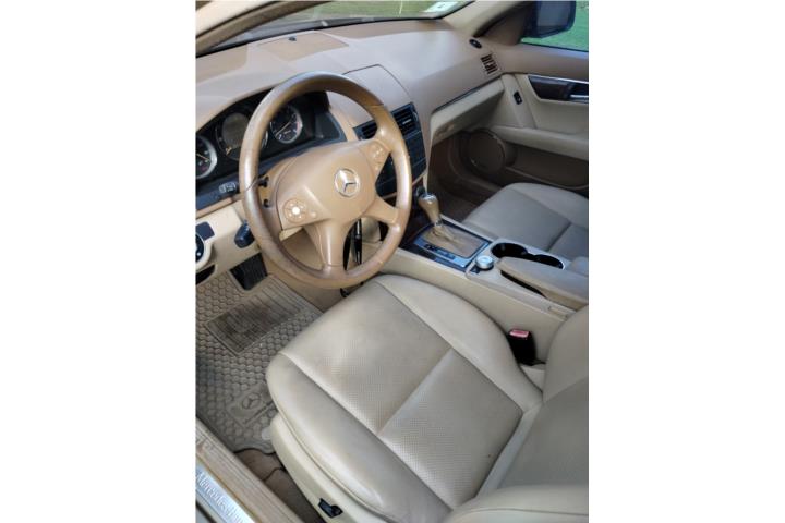 Mercedes-Benz C300