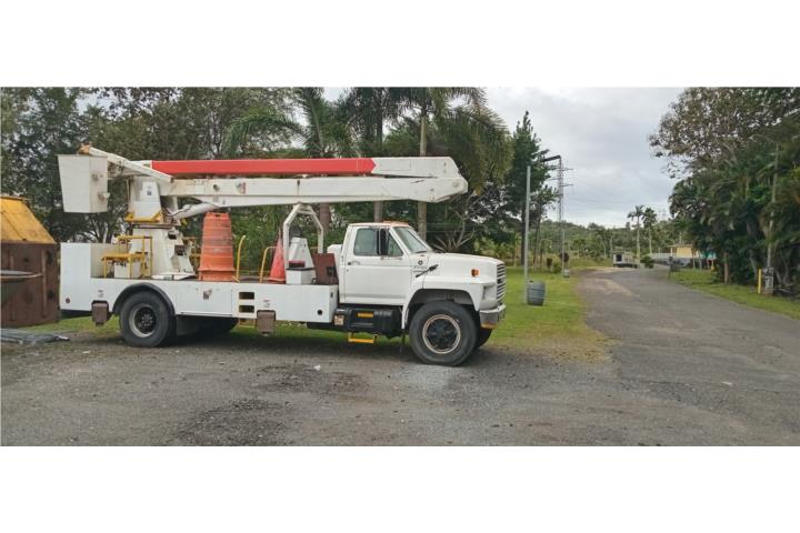 1999 Ford F-700 series