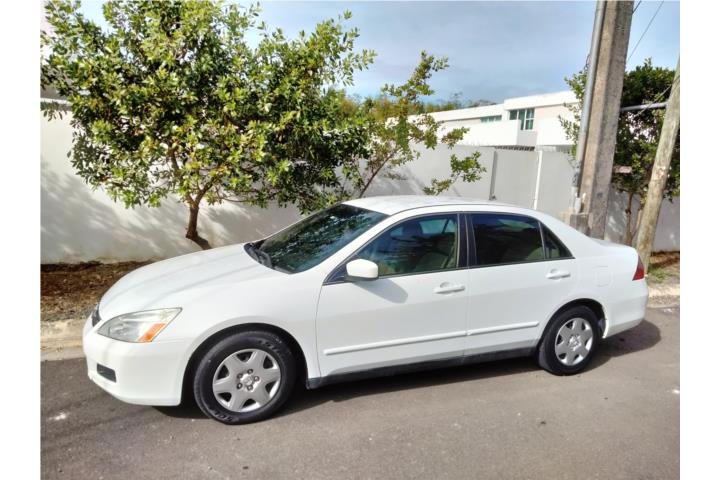 Honda Accord 2006 4cil Bien cuidado un solo !