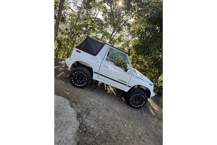 Suzuki Sidekick