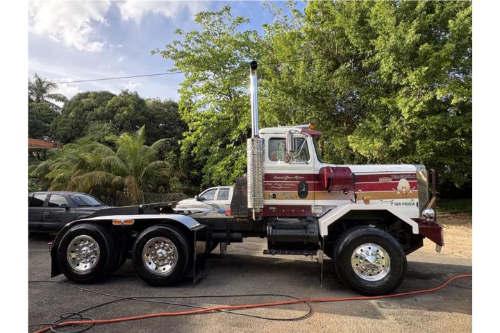 Camión 1987 con motor Cummins 350