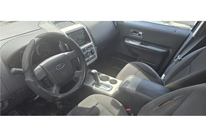 FORD EDGE SUV 2010