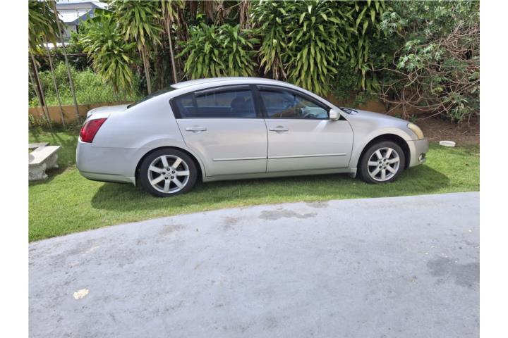 Nissan Maxima 2004