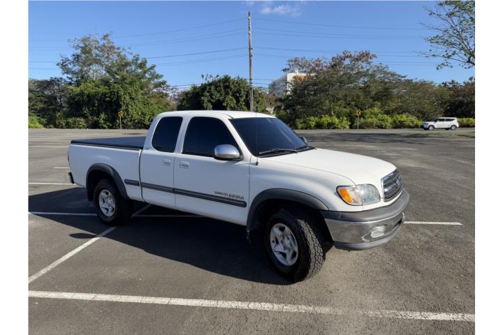 TOYOTA TUNDRA 2001 COMO NUEVA!
