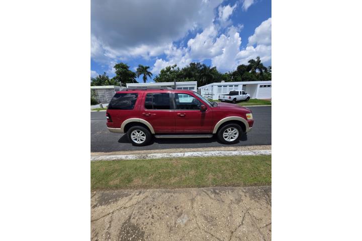 FORD EXPLORER EDDIE BAUER 2010