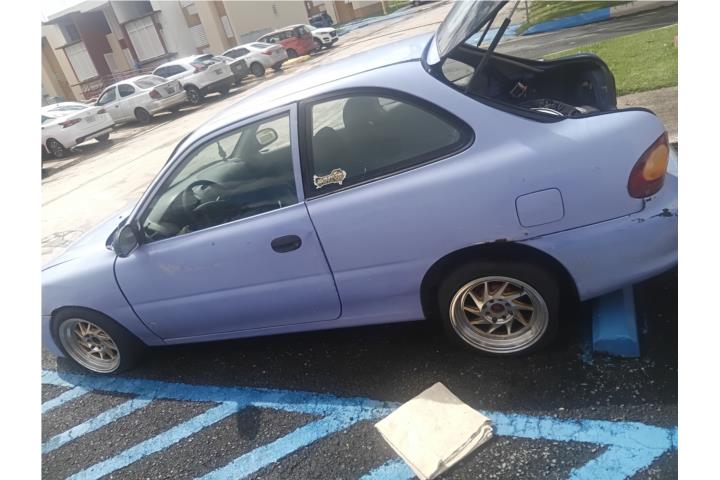 Hyundai accent 1995 se va en 500