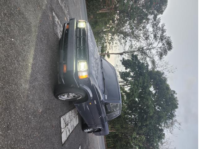 Mazda b2200 std cabina y media