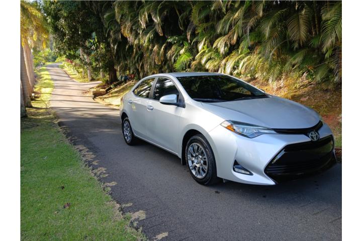 Toyota corolla 2017 con 59794 millas